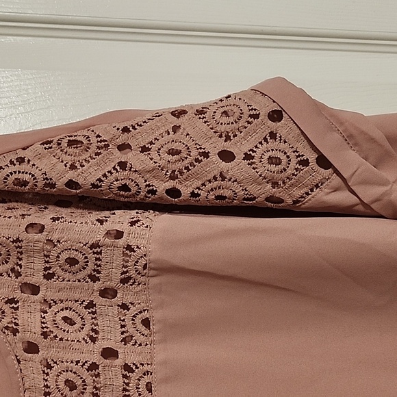 5X dusty rose colored shirt by Emery rose - Picture 3 of 6